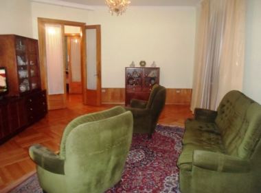 ქირავდება ბინა საბურთალოზე