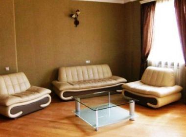 ქირავდება ბინა ვაკეში