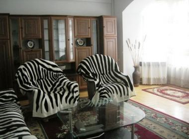 ქირავდება ბინა მთაწმინდა– სოლოლაკში