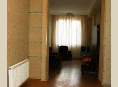 ქირავდება ბინა ვაკეში