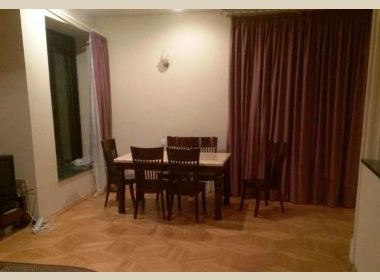 ქირავდება ბინა ვაკეში