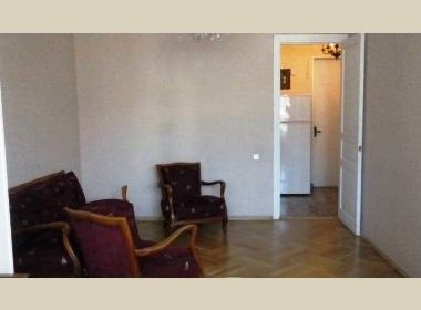 ქირავდება ბინა საბურთალოზე