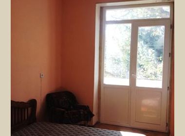 ქირავდება ბინა საბურთალოზე