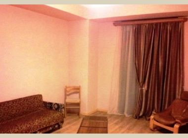 ქირავდება ბინა ვაკეში