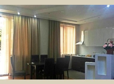 ქირავდება ბინა ვაკეში