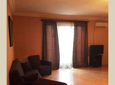 ქირავდება ბინა ვაკეში