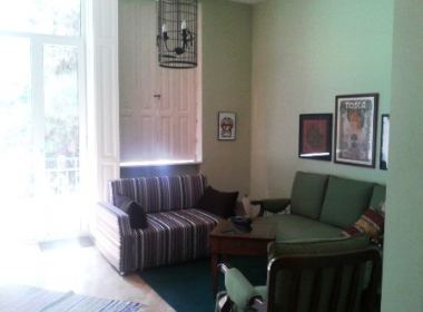 ქირავდება ბინა ვაკეში