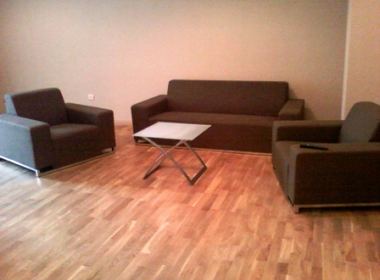 ქირავდება ბინა ვაკეში