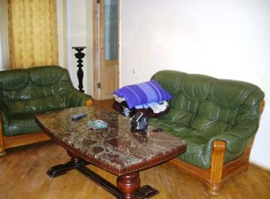 ქირავდება ბინა ვერაზე