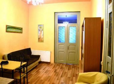 ქირავდება ბინა მთაწმინდა-სოლოლაკში