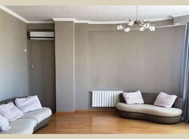 ქირავდება ბინა ვაკეში