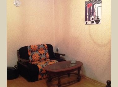 ქირავდება ბინა ვაკეში