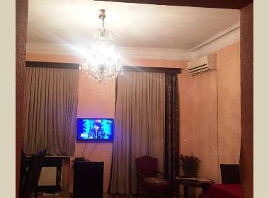 ქირავდება ბინა მთაწმინდაზე