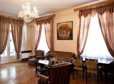 ქირავდება ბინა მთაწმინდა– სოლოლაკში