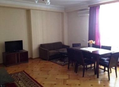 ქირავდება ბინა ვერაზე