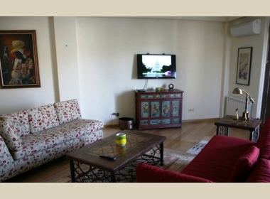 იყიდება ბინა მთაწმინდაზე