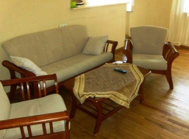 ქირავდება ბინა ვაკეში