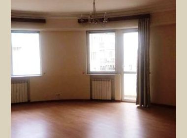 ქირავდება ბინა ვერაზე