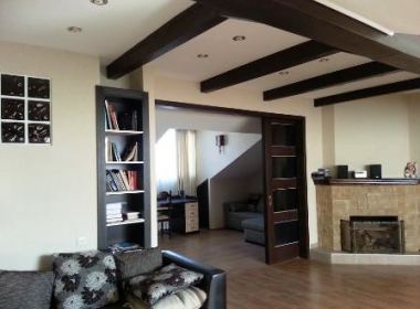 ქირავდება ბინა ვაკეში