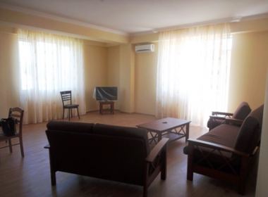 ქირავდება ბინა საბურთალოზე