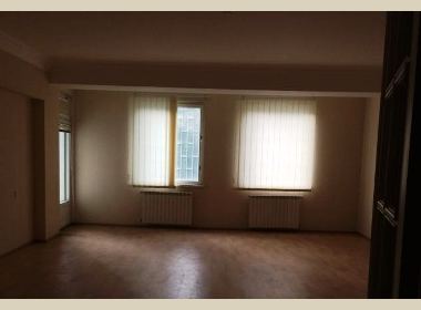 ქირავდება ბინა ვაკეში