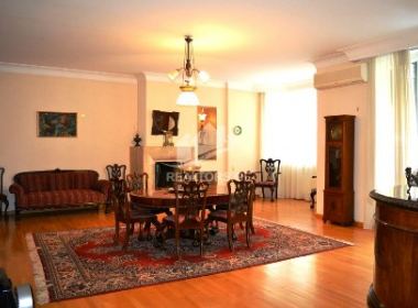 Flat for rent in Vake