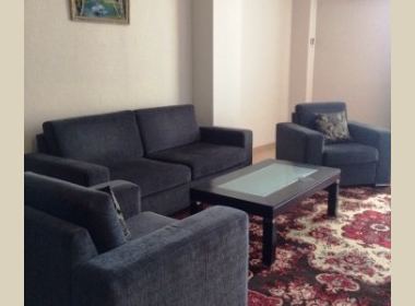 ქირავდება ბინა ვაკეში