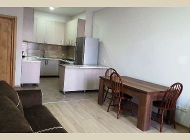 ქირავდება ბინა ვაკეში