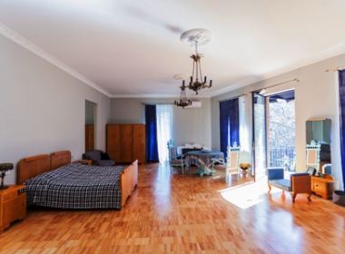 Flat for rent in Vake