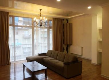 ქირავდება ბინა ვაკეში