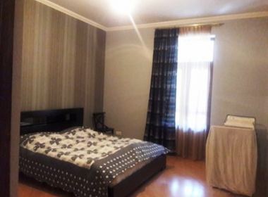 ქირავდება ბინა ვაკეში