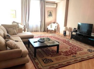 Flat for rent in Vake