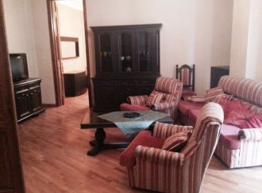 ქირავდება ბინა ვაკეში