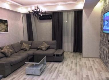 ქირავდება ბინა ვაკეში