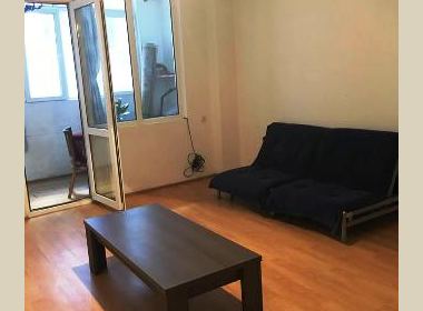 ქირავდება ბინა ვერაზე