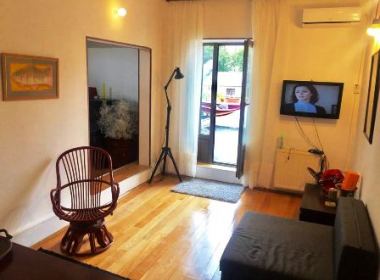 ქირავდება ბინა ვერაზე