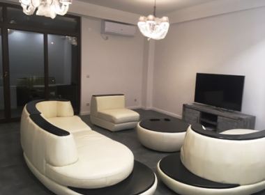 ქირავდება ბინა ვაკეში