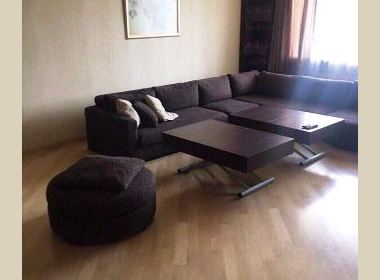 ქირავდება ბინა ვაკეში