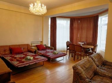 ქირავდება ბინა მთაწმინდა– სოლოლაკში