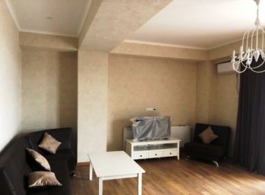 ქირავდება ბინა ვაკეში