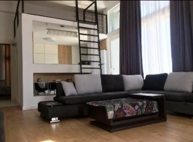 ქირავდება ბინა ვაკეში