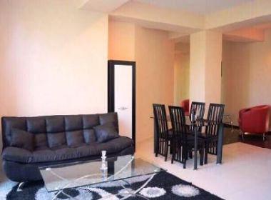 ქირავდება ბინა ვაკეში