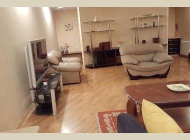 ქირავდება ბინა საბურთალოზე