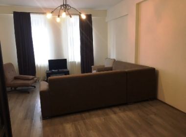 ქირავდება ბინა საბურთალოზე