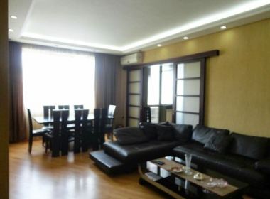 ქირავდება ბინა საბურთალოზე