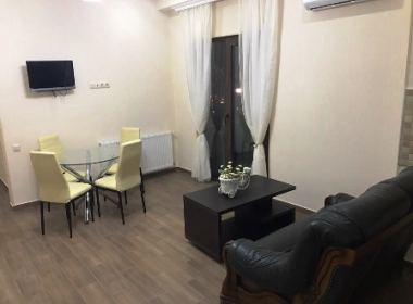 ქირავდება ბინა საბურთალოზე