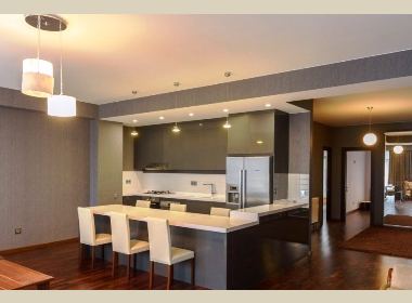 ქირავდება ბინა ვაკეში