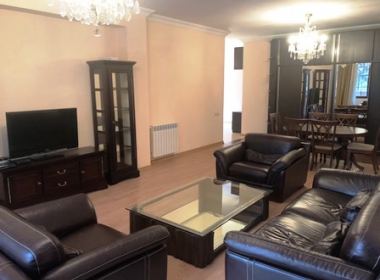 Flat for rent in Bagebi