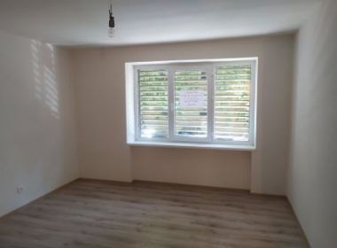 ქირავდება საოფისე ფართი საბურთალოზე