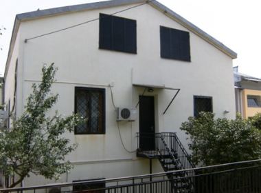 House for rent in Vedzisi